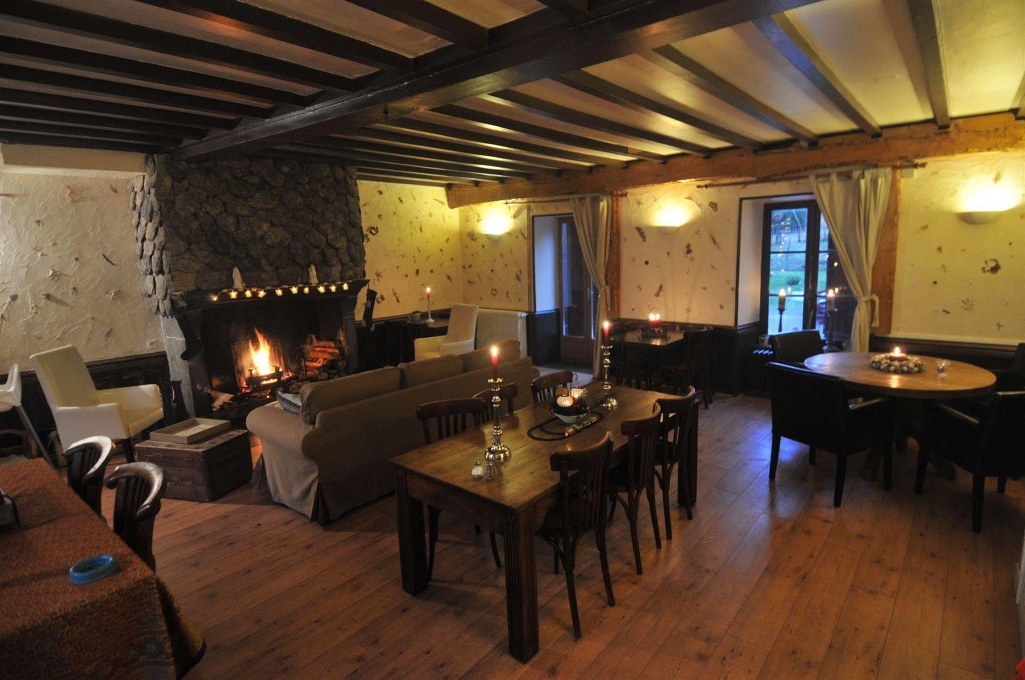 Auberge De La Providence Saint-Donat Eksteriør bilde